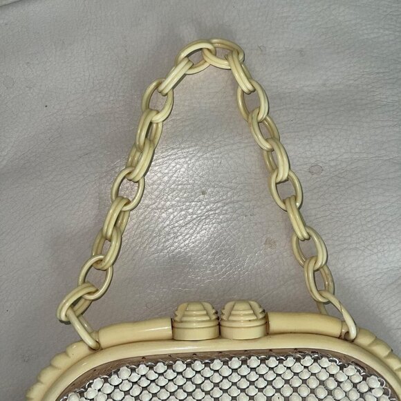Whiting & Davis Vintage Womens Handbag Cream Bakelite Chain Handle Alumesh - Picture 6 of 7